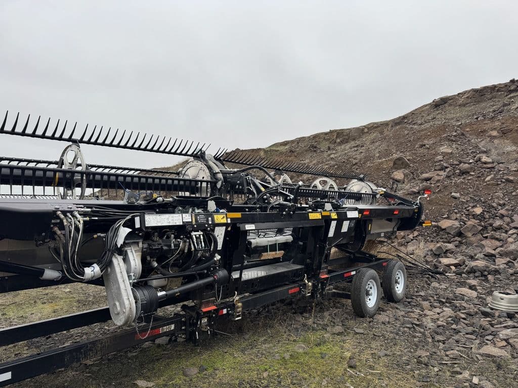 Image of MacDon FD240 Image 1