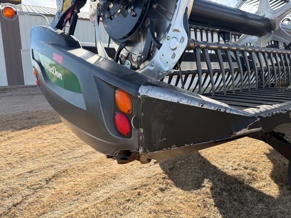 Image of MacDon FD235 equipment image 1