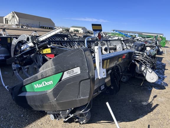 Image of MacDon FD235 equipment image 1