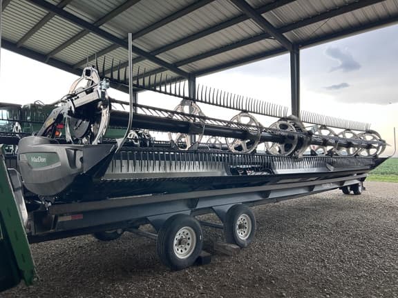 Image of MacDon FD235 equipment image 2