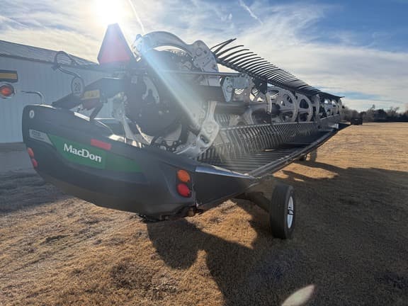 Image of MacDon FD235 equipment image 1