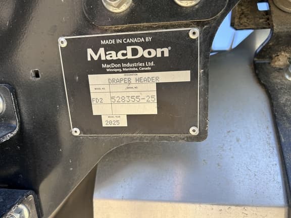 Image of MacDon FD235 equipment image 4