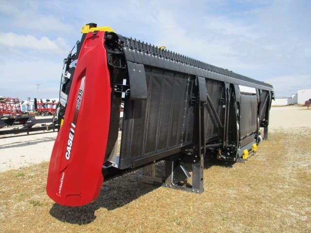 Image of MacDon FD235 equipment image 2