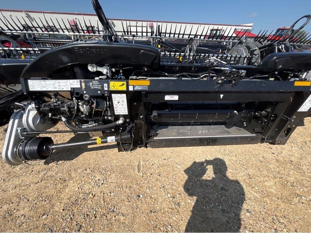 Image of MacDon FD240 Image 1