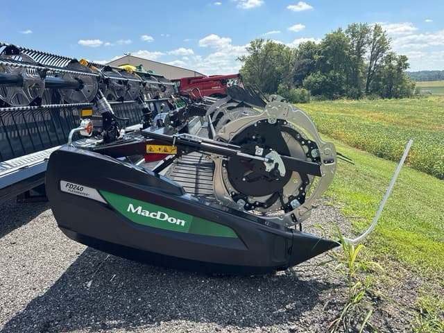 Image of MacDon FD240 equipment image 1
