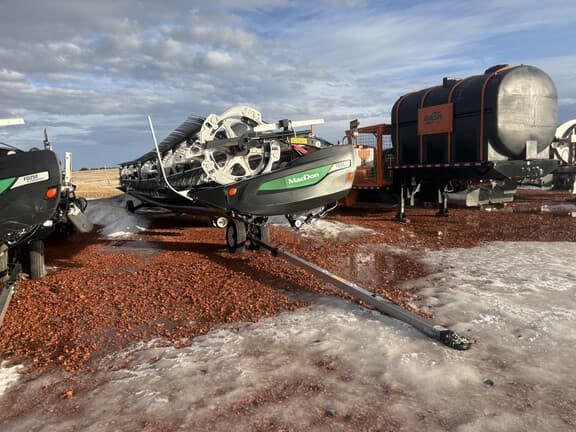 Image of MacDon FD250 equipment image 1