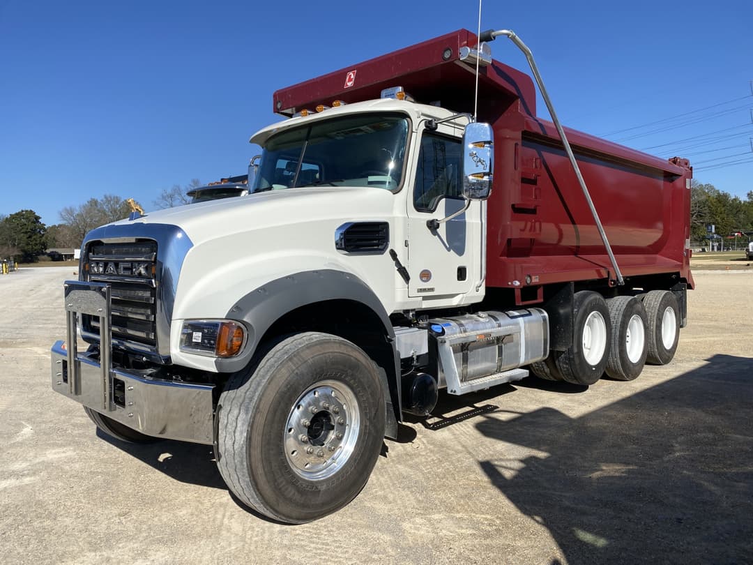 Image of Mack GR64F Primary image