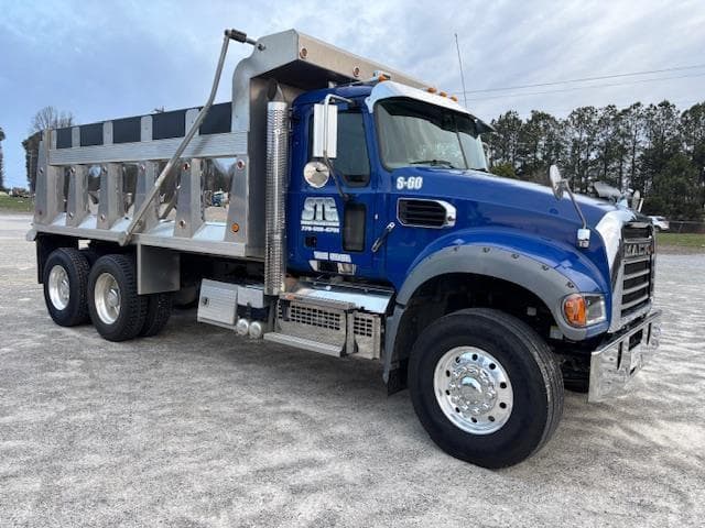 Image of Mack Granite 64FR equipment image 2