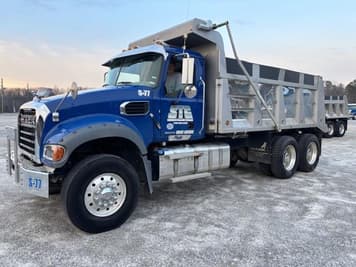 Main image Mack Granite 64FR