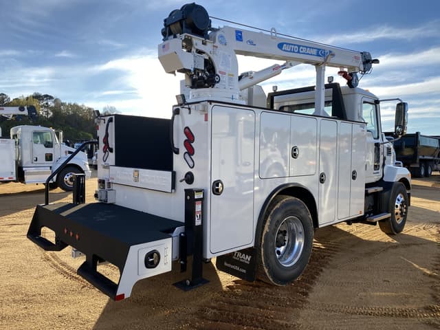 Image of Mack MD642 equipment image 2