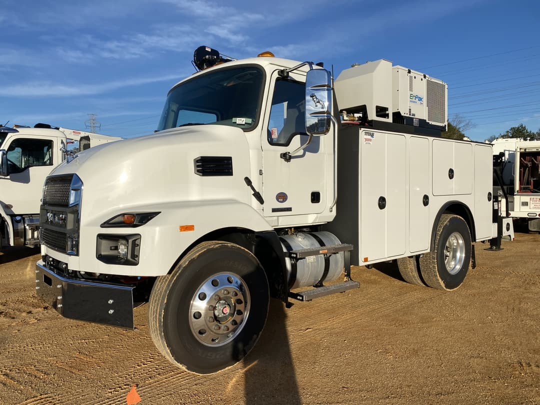 Image of Mack MD642 Primary image