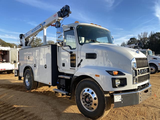 Image of Mack MD642 equipment image 3