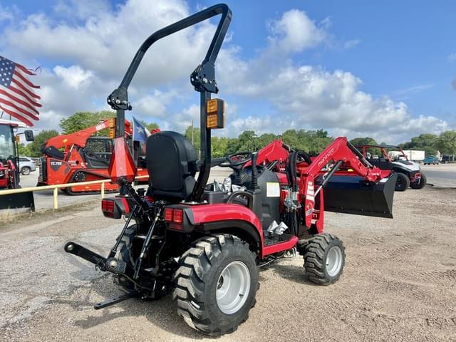 Image of Mahindra 1120 HST equipment image 2
