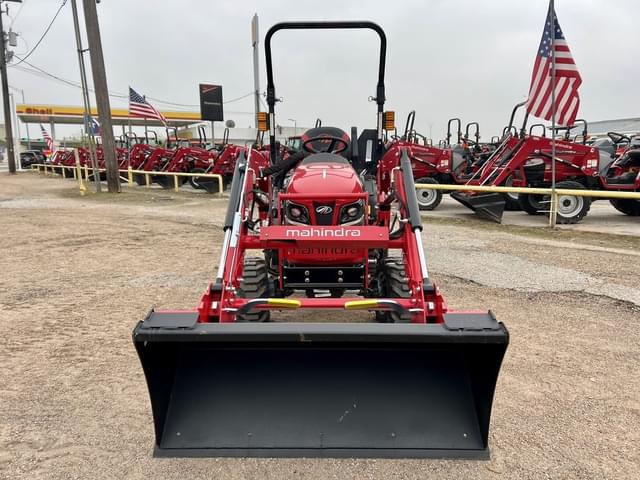 Image of Mahindra 1120 HST equipment image 4