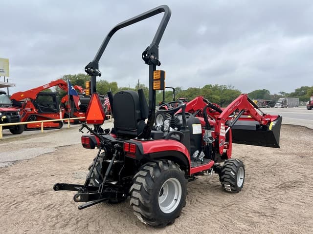 Image of Mahindra 1120 HST equipment image 2