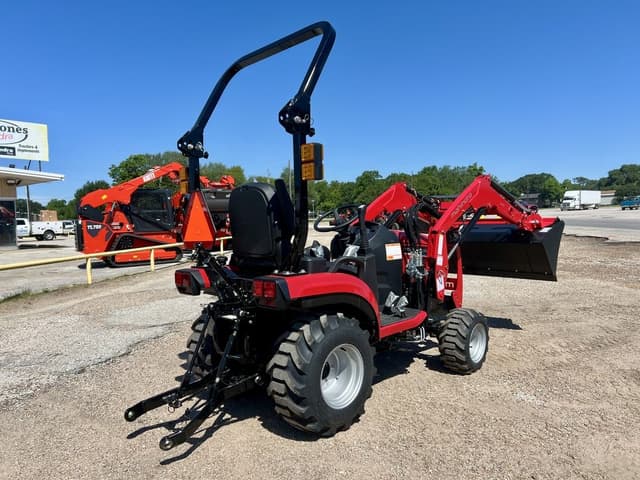 Image of Mahindra 1120 HST equipment image 2
