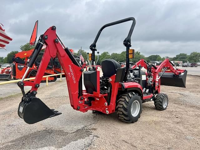 Image of Mahindra 1120 HST equipment image 2