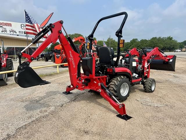 Image of Mahindra 1120 HST equipment image 2