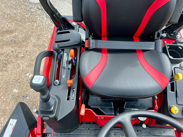 Image of Mahindra 1120 HST equipment image 3