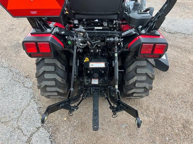 Image of Mahindra 1120 HST equipment image 2