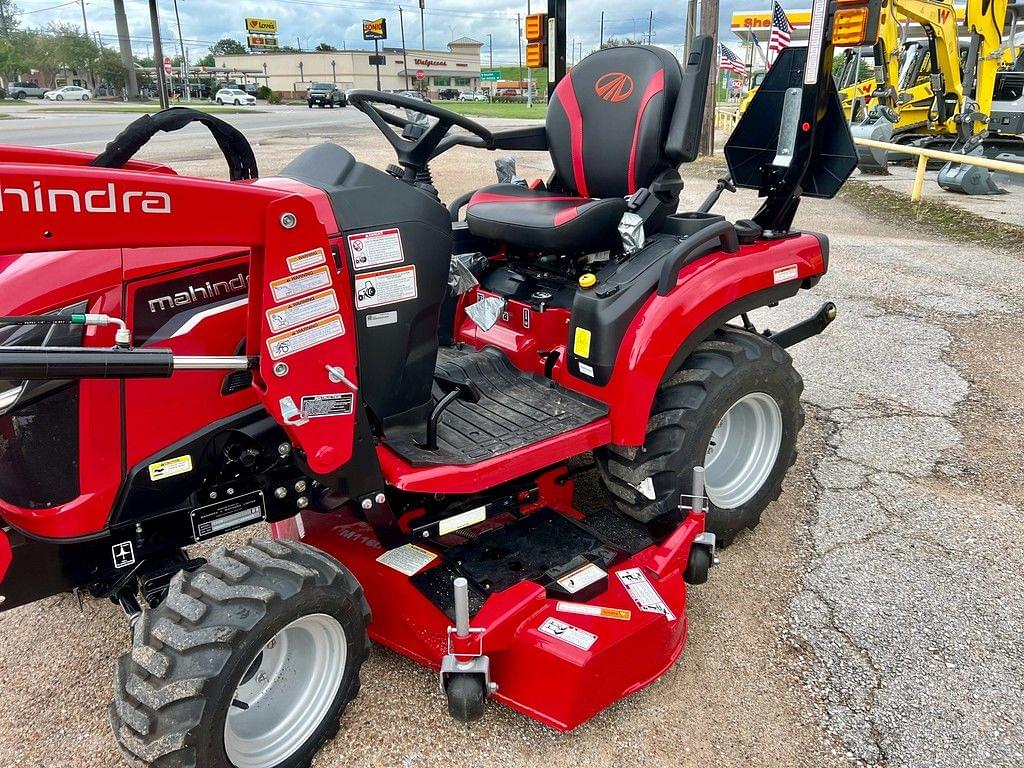Image of Mahindra 1120 HST Primary image