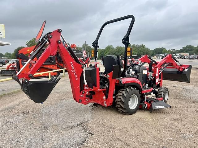 Image of Mahindra 1120 HST equipment image 2