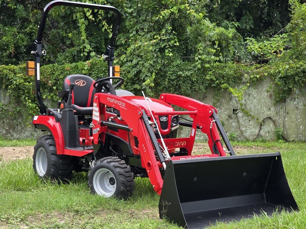 Image of Mahindra 1126 HST Primary image