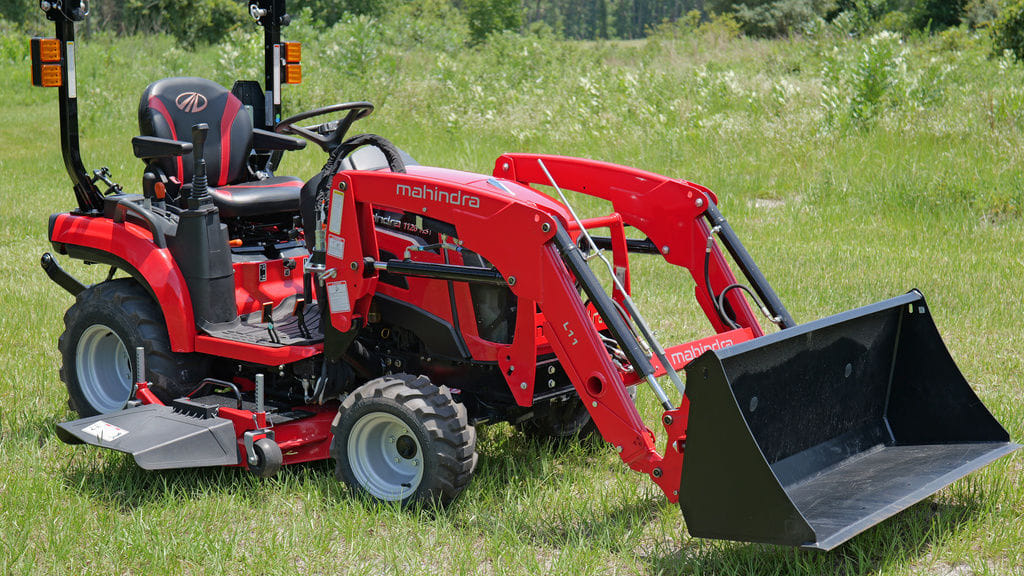 2025 Mahindra 1126 HST Equipment Image0