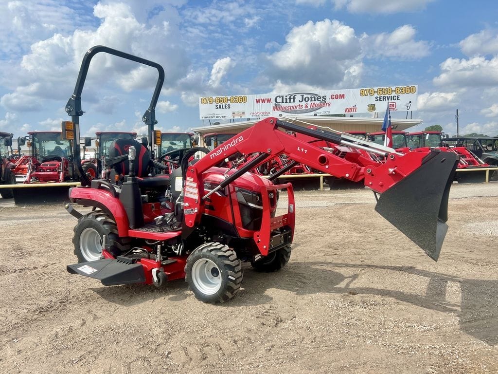 2025 Mahindra 1126 HST Equipment Image0