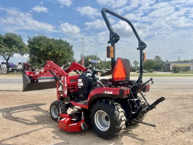 Image of Mahindra 1126 HST equipment image 3