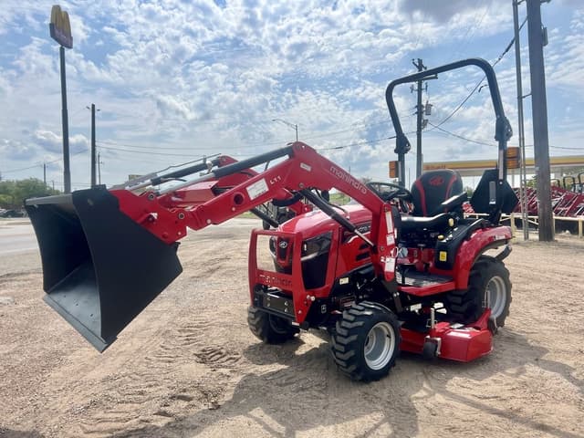 Image of Mahindra 1126 HST equipment image 1