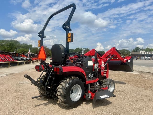 Image of Mahindra 1126 HST equipment image 2