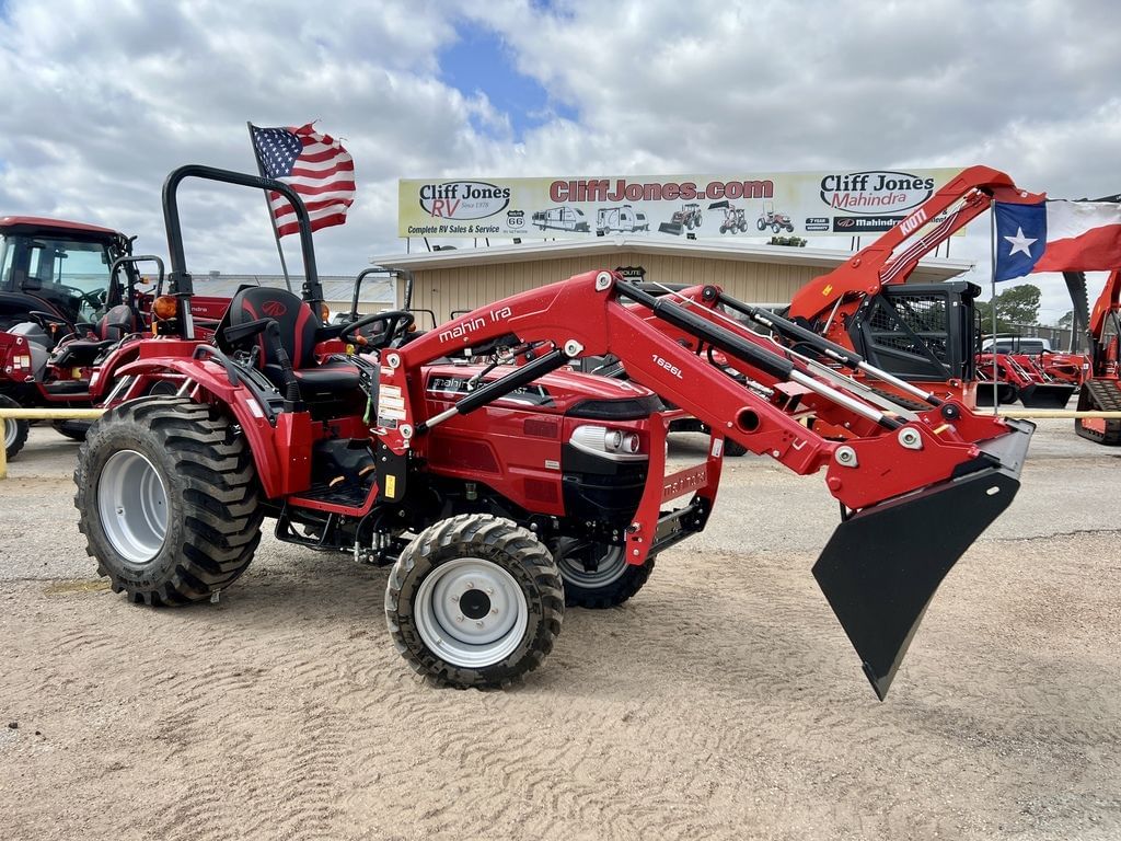 2025 Mahindra 1626 HST Equipment Image0