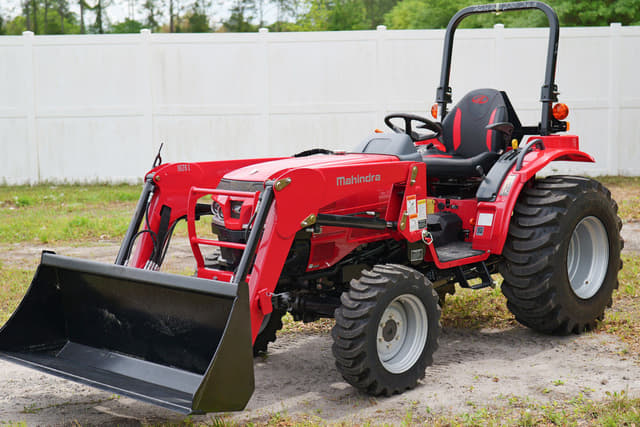 Image of Mahindra 1626 HST equipment image 1
