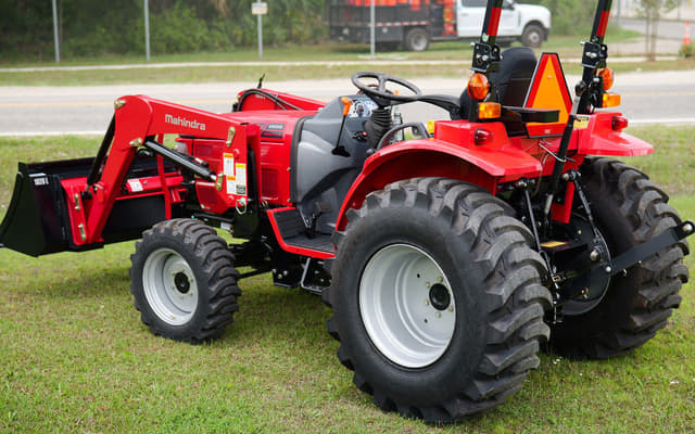 Image of Mahindra 1626 Shuttle equipment image 2