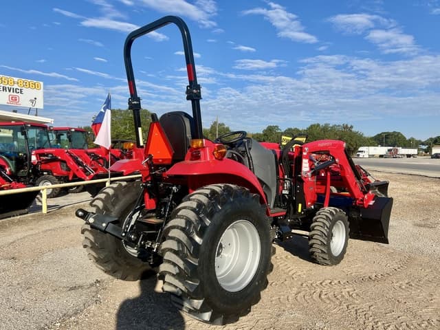 Image of Mahindra 1635 HST equipment image 2