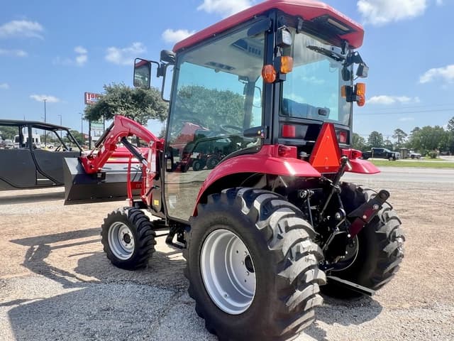 Image of Mahindra 1635 HST equipment image 3