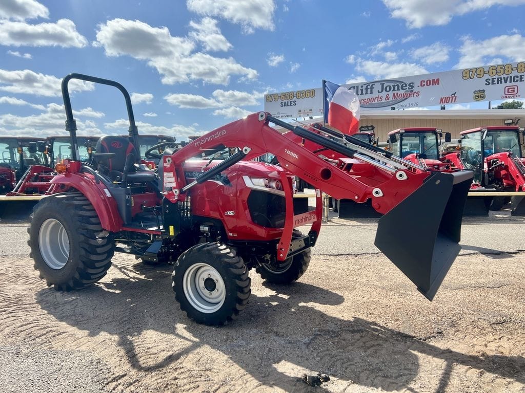 2025 Mahindra 1635 Shuttle Equipment Image0