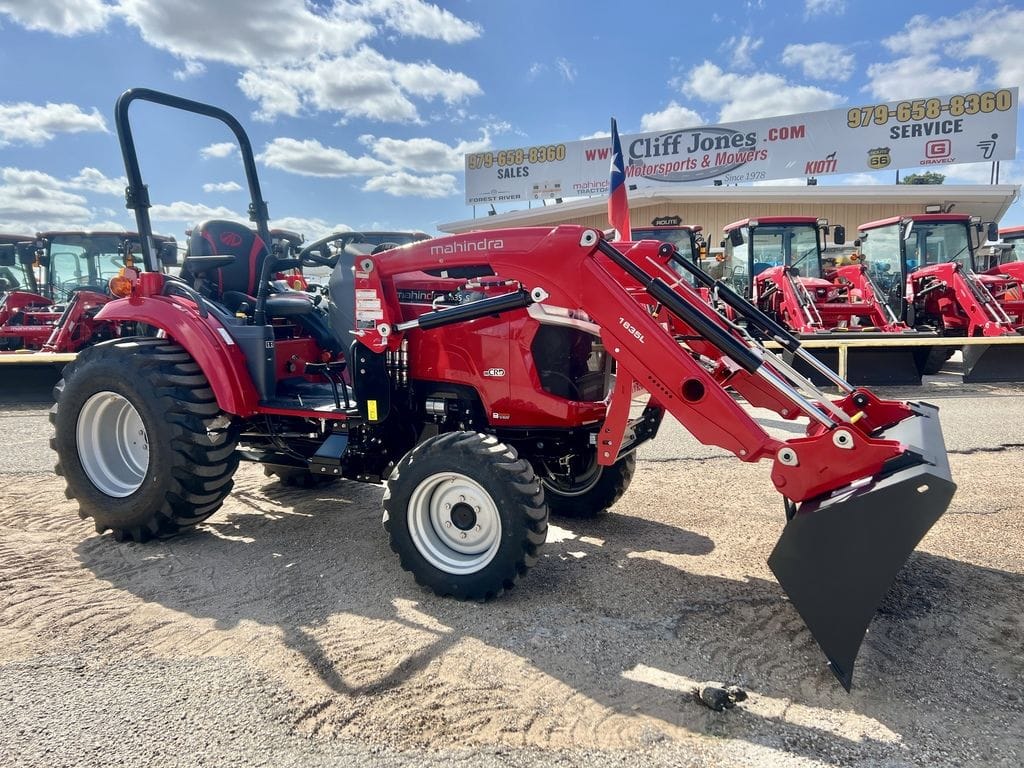 2025 Mahindra 1635 Shuttle Equipment Image0