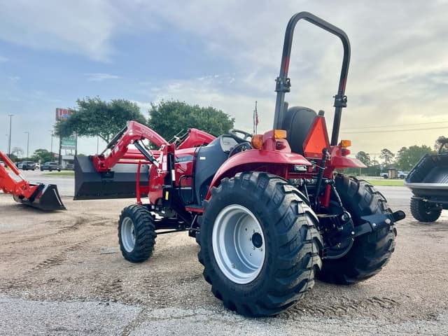 Image of Mahindra 1640 HST equipment image 3