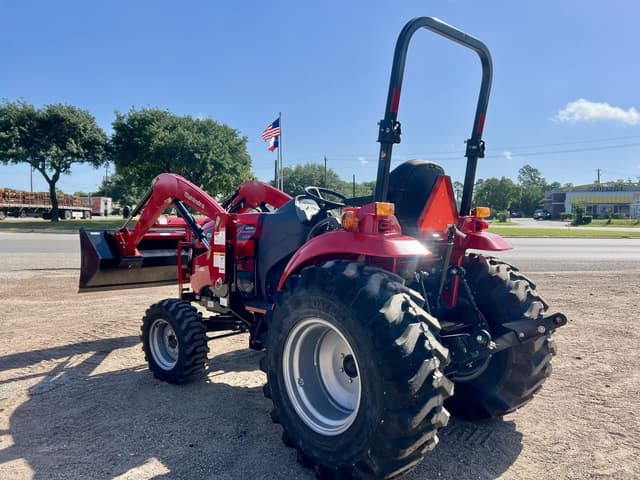 Image of Mahindra 1640 HST equipment image 3