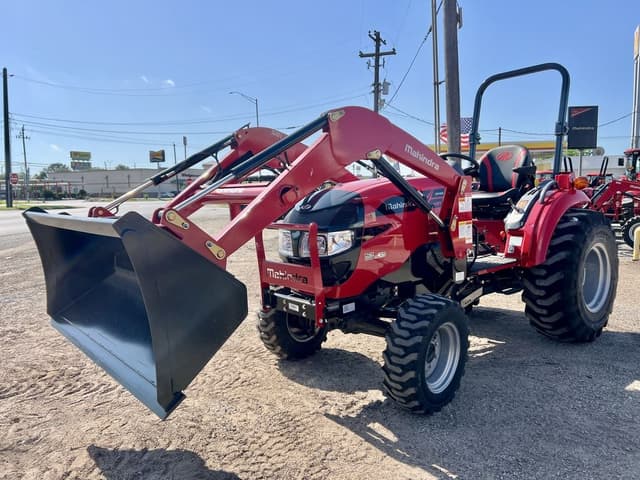 Image of Mahindra 1640 HST equipment image 1