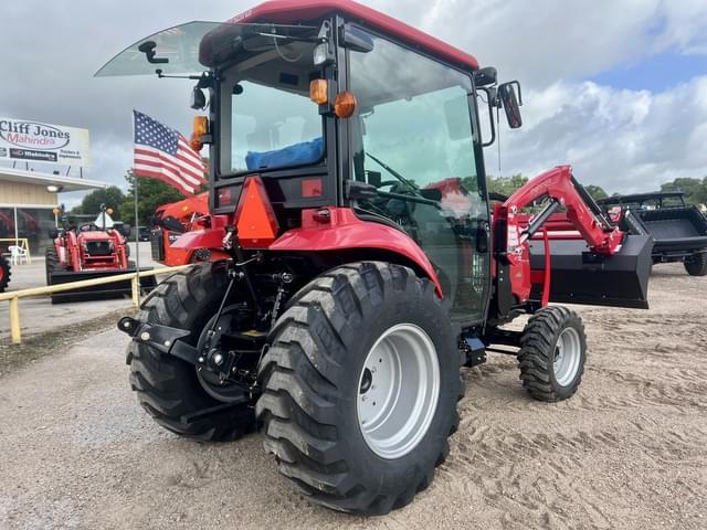 Image of Mahindra 1640 HST equipment image 2