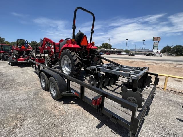 Image of Mahindra 1640 HST equipment image 2