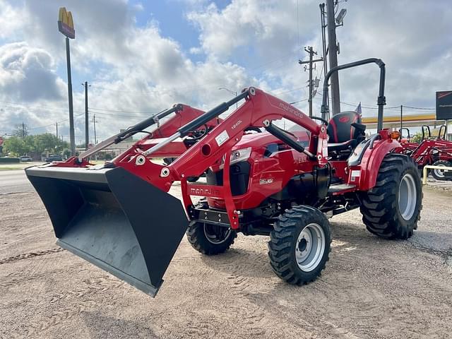 Image of Mahindra 1640 HST equipment image 1