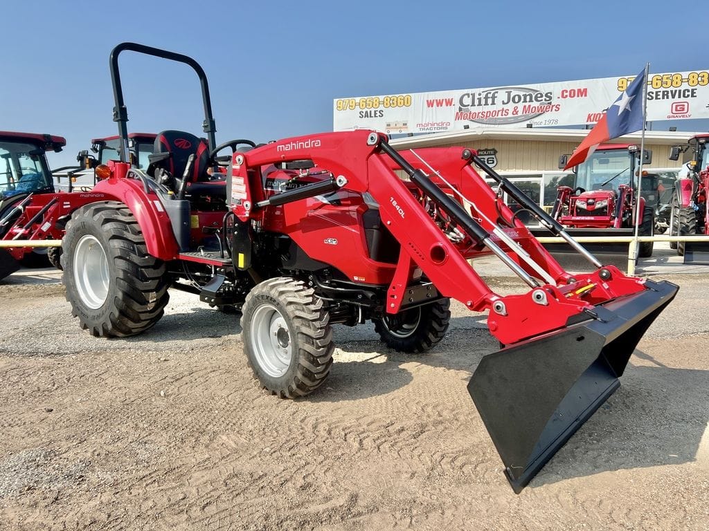 2025 Mahindra 1640 Shuttle Equipment Image0