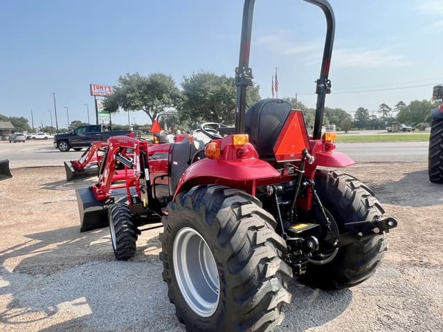 Image of Mahindra 1640 Shuttle equipment image 3