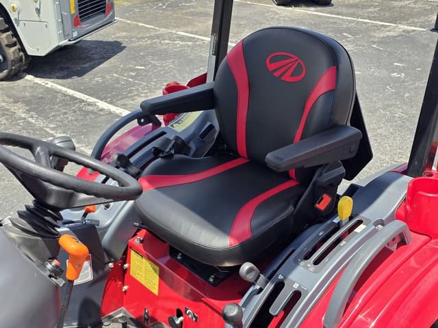 Image of Mahindra 1640 Shuttle equipment image 4