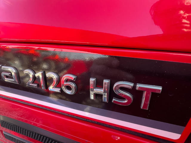 Image of Mahindra 2126 HST equipment image 4
