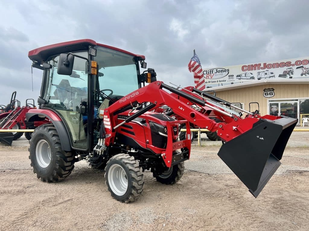 Image of Mahindra 2126 HST Primary image